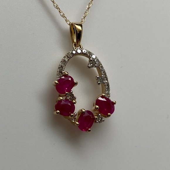 10K Yellow Gold Ruby and Diamond Cluster Pendant with Chain Natural Gemstones - Picture 12 of 16